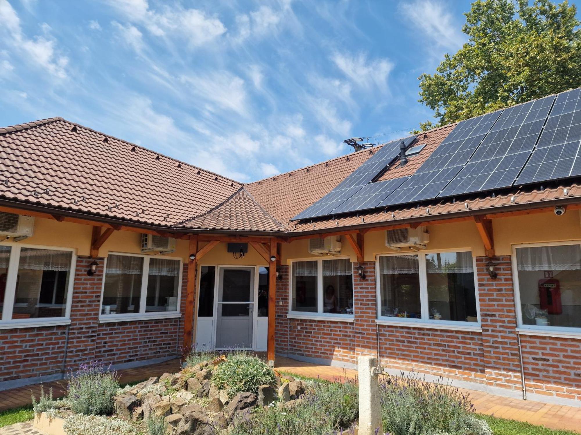 Holiday Apartmanhaz Gyula Exteriér fotografie