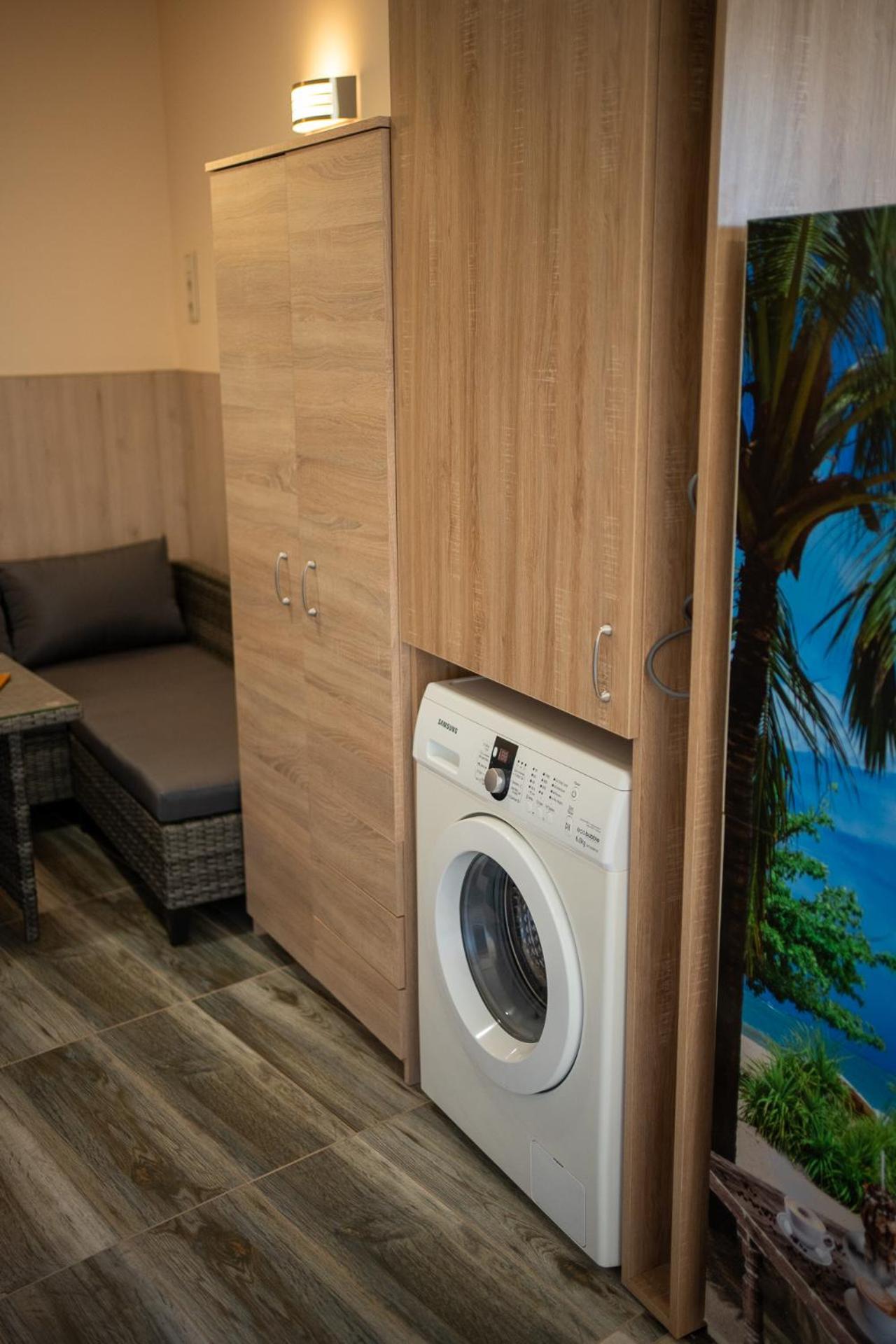 Holiday Apartmanhaz Gyula Exteriér fotografie